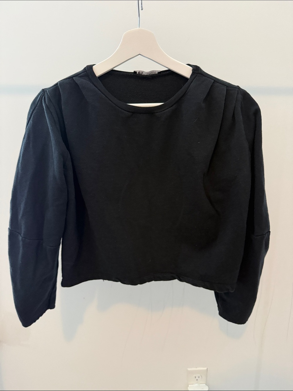 Zara Black Puff-Sleeve Crewneck Sweatshirt